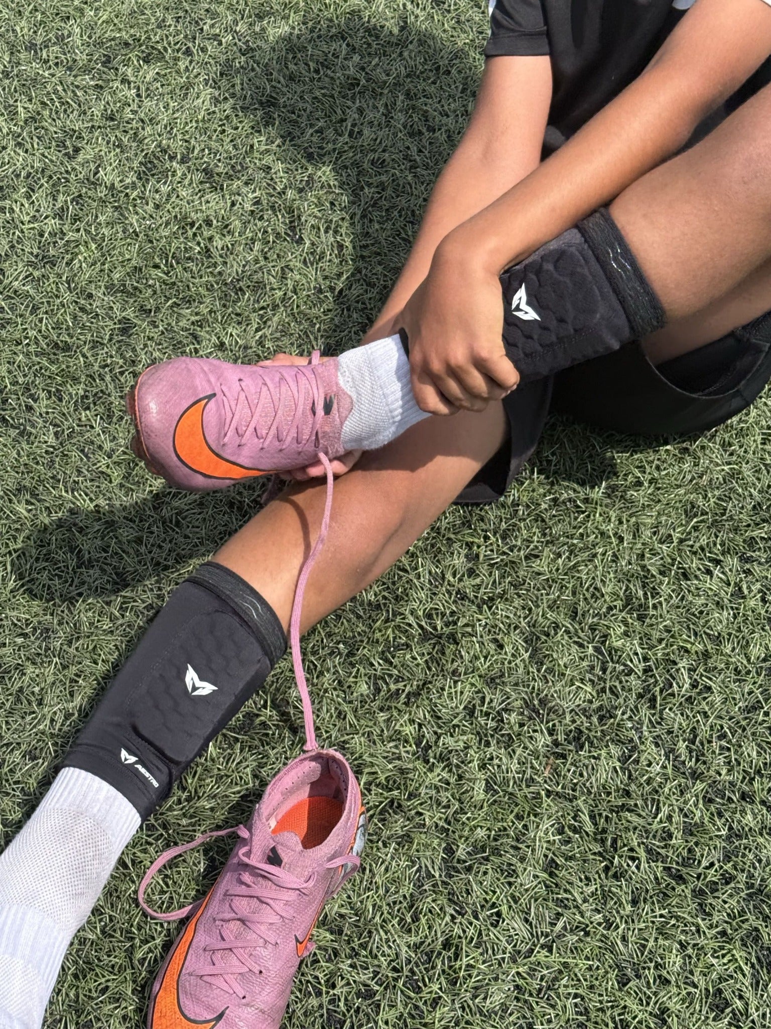 Player wearing MAESTRO shin guards